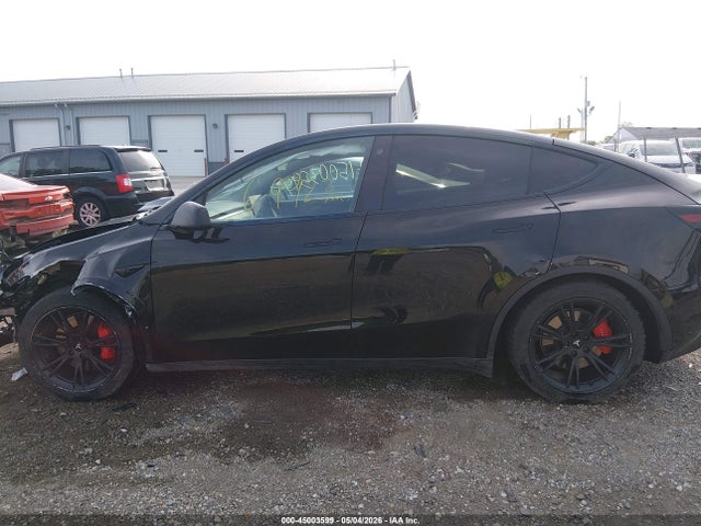 Продажа на аукционе авто 2021 Tesla Model Y Performance Dual Motor All-wheel Drive, vin: 5YJYGDEF1MF251958, номер лота: 45003599