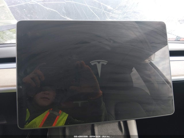 Продажа на аукционе авто 2021 Tesla Model Y Performance Dual Motor All-wheel Drive, vin: 5YJYGDEF1MF251958, номер лота: 45003599
