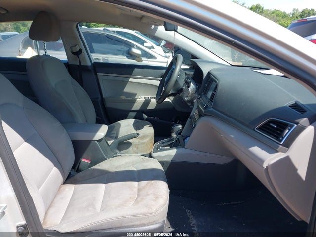 Продаж на аукціоні авто 2018 Hyundai Elantra Se, vin: 5NPD74LF4JH381117, номер лоту: 45003605