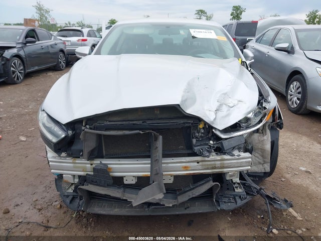 45003620 :رقم المزاد ، 3FA6P0H71GR288067 vin ، 2016 Ford Fusion Se مزاد بيع