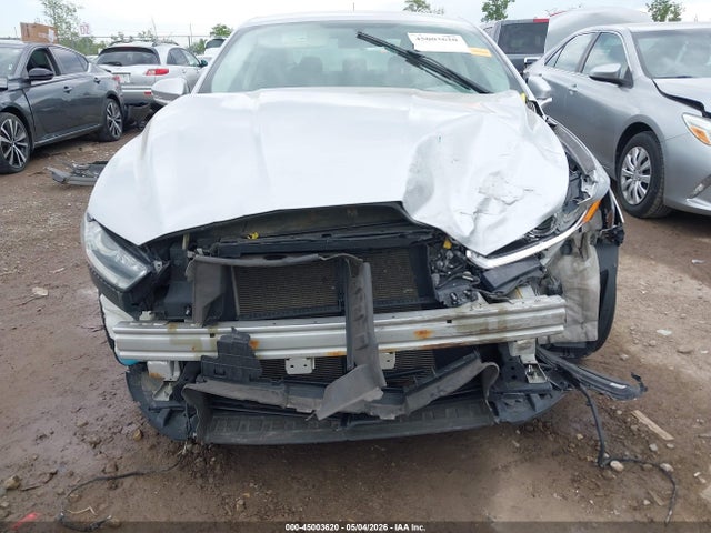 45003620 :رقم المزاد ، 3FA6P0H71GR288067 vin ، 2016 Ford Fusion Se مزاد بيع