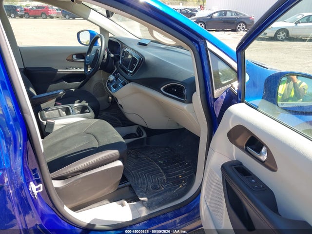 2019 Chrysler Pacifica Touring Plus მანქანა იყიდება აუქციონზე, vin: 2C4RC1FG1KR613987, აუქციონის ნომერი: 45003628
