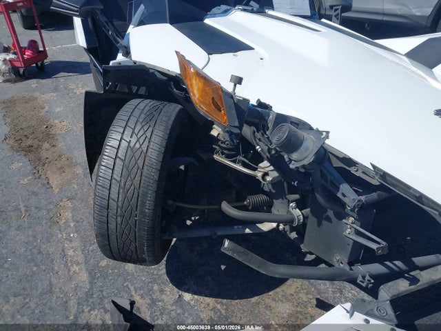 57XAASFA9K8135731 Polaris Slingshot