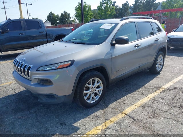 45003641 :رقم المزاد ، 1C4PJLAB8GW160227 vin ، 2016 Jeep Cherokee Sport مزاد بيع