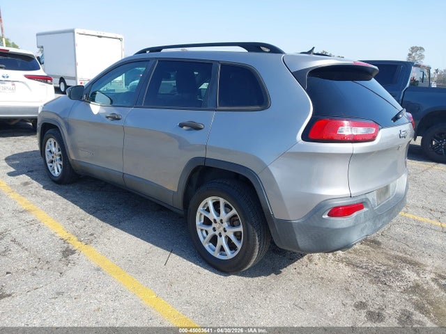 45003641 :رقم المزاد ، 1C4PJLAB8GW160227 vin ، 2016 Jeep Cherokee Sport مزاد بيع