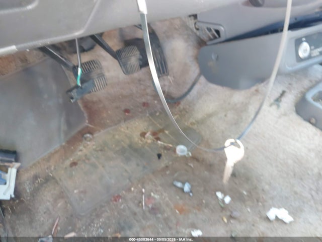 45003644 :رقم المزاد ، 1N6DD26S3WC315759 vin ، 1998 Nissan Frontier Se/xe مزاد بيع