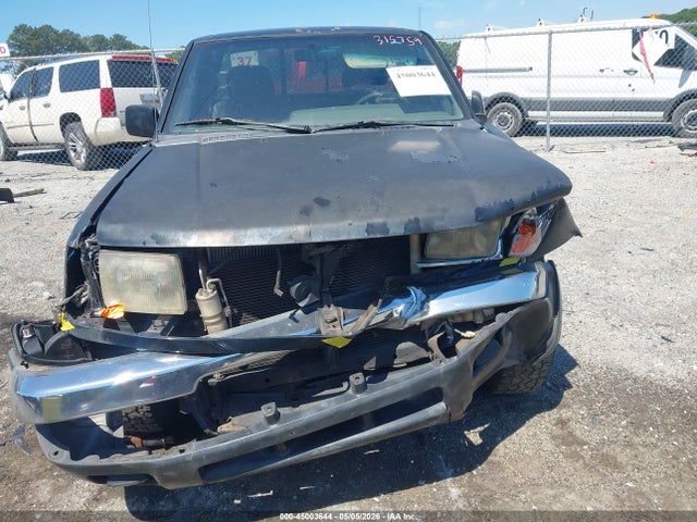 45003644 :رقم المزاد ، 1N6DD26S3WC315759 vin ، 1998 Nissan Frontier Se/xe مزاد بيع