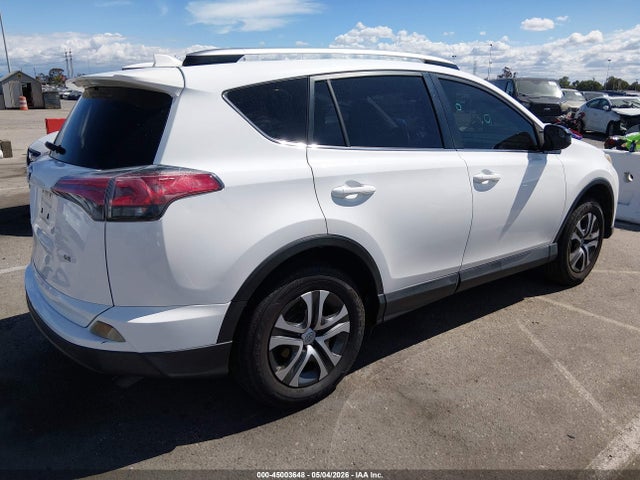 JTMZFREV1GD084802 Toyota RAV4 LE