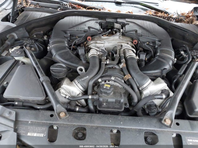 2011 Bmw 750li მანქანა იყიდება აუქციონზე, vin: WBAKB8C51BC851747, აუქციონის ნომერი: 45003682