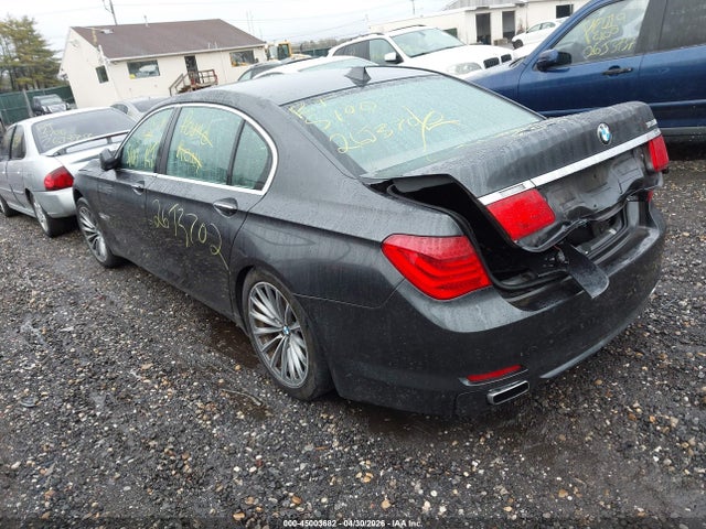 2011 Bmw 750li მანქანა იყიდება აუქციონზე, vin: WBAKB8C51BC851747, აუქციონის ნომერი: 45003682