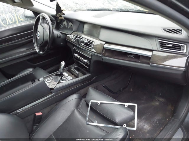 2011 Bmw 750li მანქანა იყიდება აუქციონზე, vin: WBAKB8C51BC851747, აუქციონის ნომერი: 45003682