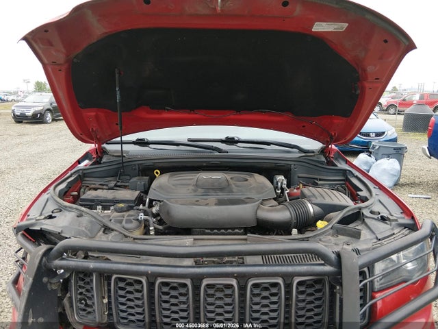 1C4RJFLG1HC949132 Jeep Grand Cherokee Trailhawk 4x4