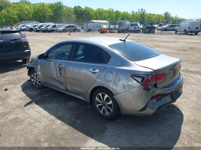 45003691 :رقم المزاد ، 3KPA24AD3NE475017 vin ، 2022 Kia Rio S مزاد بيع