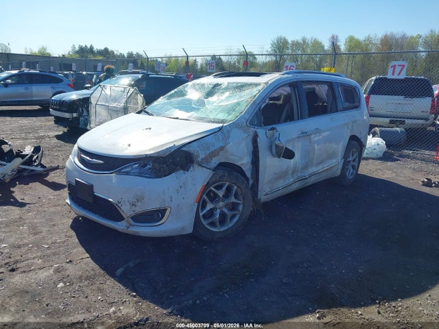 45003709 :رقم المزاد ، 2C4RC1GG1KR731553 vin ، 2019 Chrysler Pacifica Limited مزاد بيع
