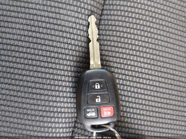 2015 Toyota Corolla S Plus მანქანა იყიდება აუქციონზე, vin: 2T1BURHE1FC264604, აუქციონის ნომერი: 45003747