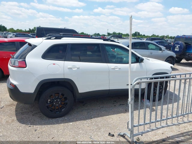 45003766 :رقم المزاد ، 1C4PJMMB3PD112793 vin ، 2023 Jeep Cherokee Altitude Lux 4x4 مزاد بيع