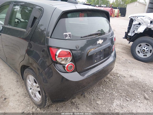 2015 Chevrolet Sonic Lt Auto მანქანა იყიდება აუქციონზე, vin: 1G1JC6SH0F4138813, აუქციონის ნომერი: 45003787