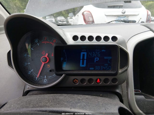 2015 Chevrolet Sonic Lt Auto მანქანა იყიდება აუქციონზე, vin: 1G1JC6SH0F4138813, აუქციონის ნომერი: 45003787