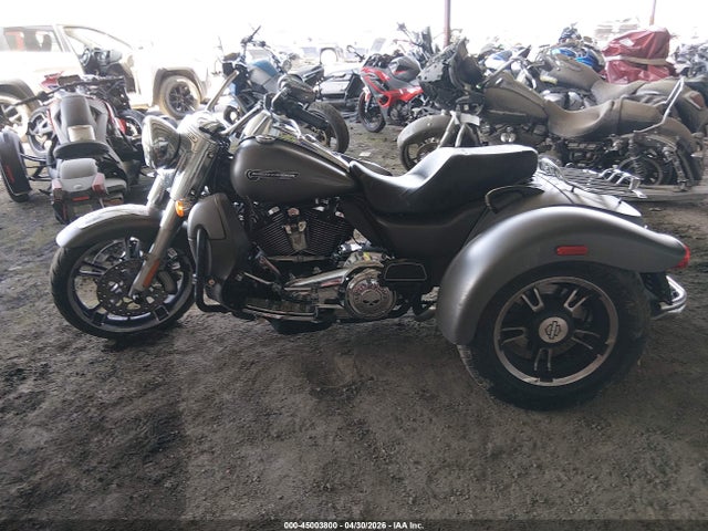 2018 Harley-davidson Flrt Free Wheeler მანქანა იყიდება აუქციონზე, vin: 1HD1MCC13JB850725, აუქციონის ნომერი: 45003800