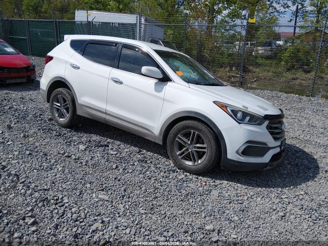 Продаж на аукціоні авто 2018 Hyundai Santa Fe Sport 2.4l, vin: 5NMZTDLB9JH092620, номер лоту: 45003861