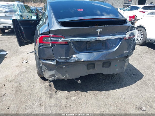 5YJXCAE28JF122131 Tesla Model X 100d/75d/p100d