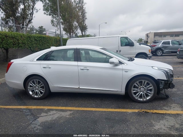 45003882 :رقم المزاد ، 2G61M5S32J9121278 vin ، 2018 Cadillac Xts Luxury مزاد بيع
