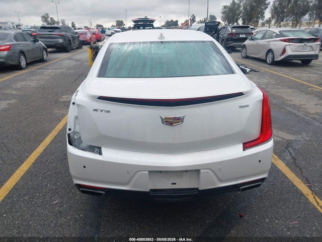 45003882 :رقم المزاد ، 2G61M5S32J9121278 vin ، 2018 Cadillac Xts Luxury مزاد بيع
