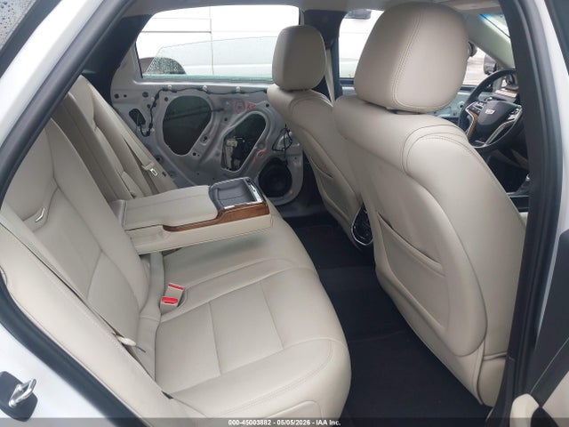 45003882 :رقم المزاد ، 2G61M5S32J9121278 vin ، 2018 Cadillac Xts Luxury مزاد بيع