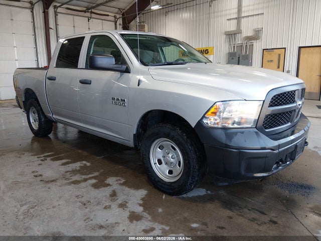2018 Ram 1500 Tradesman  4x4 5'7 Box მანქანა იყიდება აუქციონზე, vin: 1C6RR7KG1JS293114, აუქციონის ნომერი: 45003890