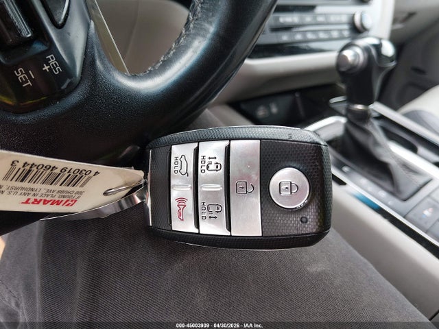 2015 Kia Sedona Sx მანქანა იყიდება აუქციონზე, vin: KNDMC5C15F6065006, აუქციონის ნომერი: 45003909