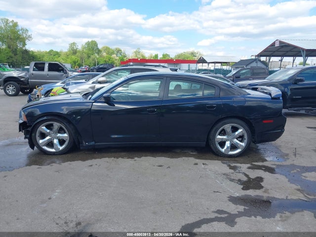 2013 Dodge Charger Se მანქანა იყიდება აუქციონზე, vin: 2C3CDXBG6DH633192, აუქციონის ნომერი: 45003913