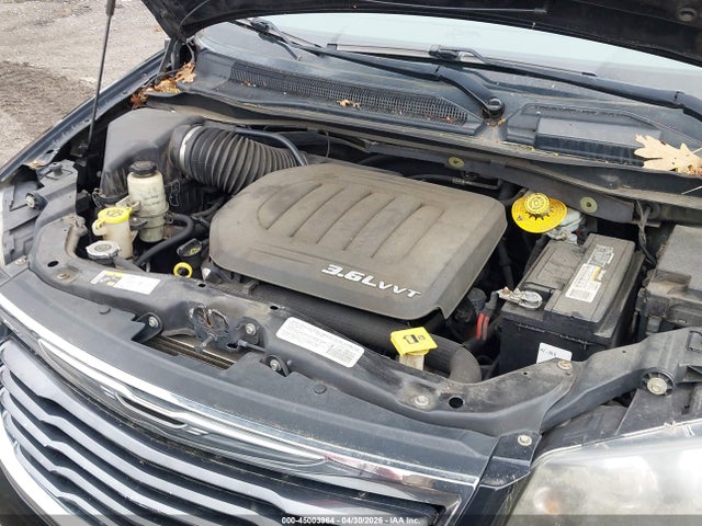 Продажа на аукционе авто 2014 Chrysler Town & Country S, vin: 2C4RC1HG5ER361291, номер лота: 45003964