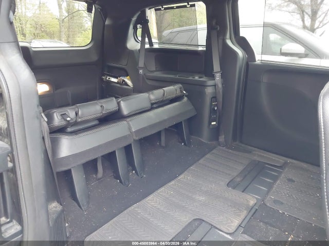 Продажа на аукционе авто 2014 Chrysler Town & Country S, vin: 2C4RC1HG5ER361291, номер лота: 45003964