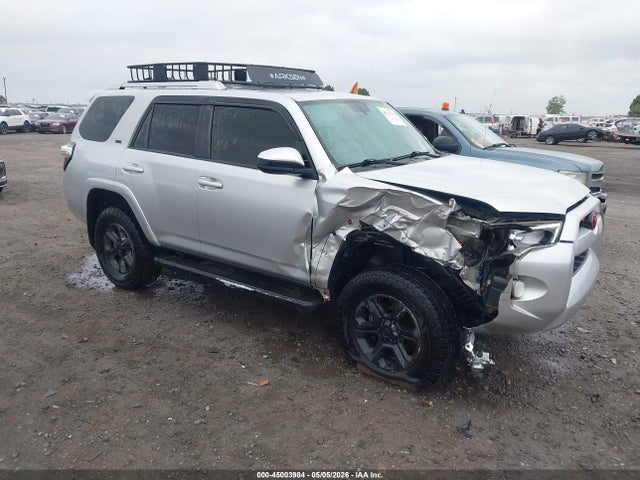 Auction sale of the 2016 Toyota 4runner Sr5, vin: JTEZU5JR9G5135024, lot number: 45003984