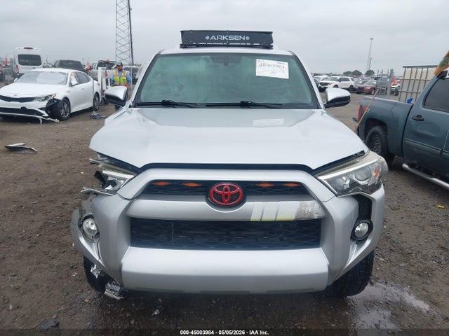 45003984 :رقم المزاد ، JTEZU5JR9G5135024 vin ، 2016 Toyota 4runner Sr5 مزاد بيع