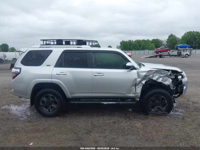 45003984 :رقم المزاد ، JTEZU5JR9G5135024 vin ، 2016 Toyota 4runner Sr5 مزاد بيع