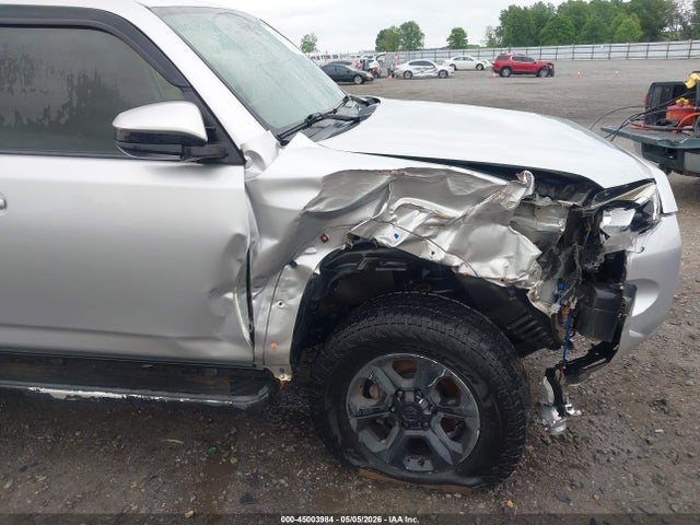 45003984 :رقم المزاد ، JTEZU5JR9G5135024 vin ، 2016 Toyota 4runner Sr5 مزاد بيع