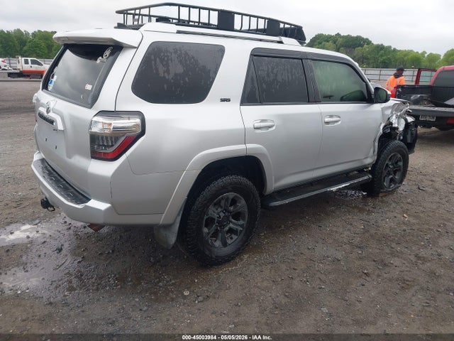 45003984 :رقم المزاد ، JTEZU5JR9G5135024 vin ، 2016 Toyota 4runner Sr5 مزاد بيع