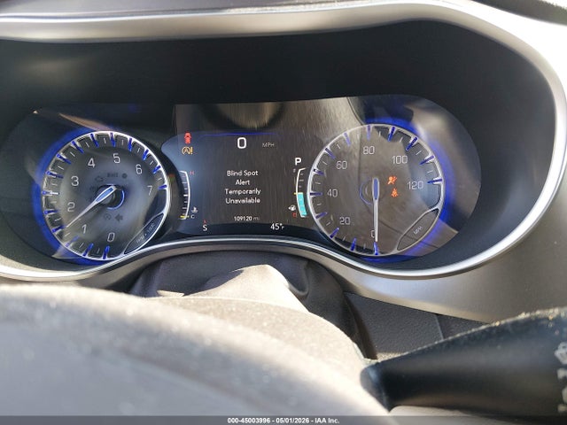 45003996 :رقم المزاد ، 2C4RC1EG0HR804312 vin ، 2017 Chrysler Pacifica Touring-l Plus مزاد بيع