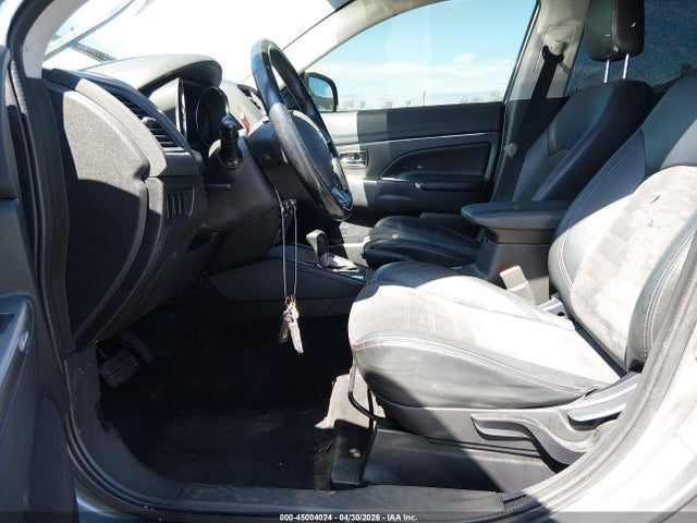 JA4AP3AW6JZ036139 Mitsubishi Outlander Sport 2.4 Se