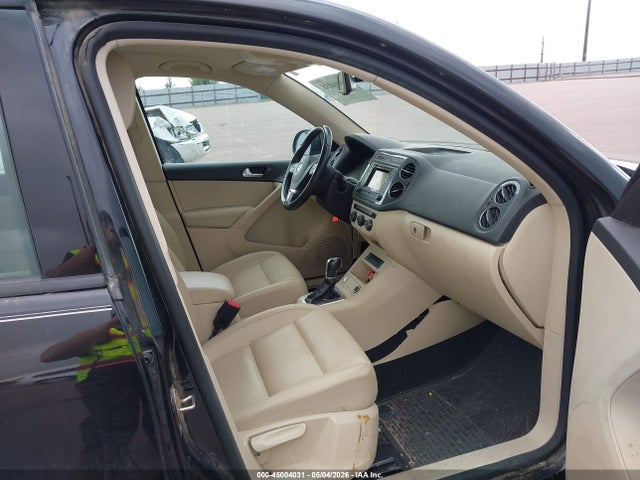 Продажа на аукционе авто 2016 Volkswagen Tiguan S, vin: WVGBV7AX1GW593322, номер лота: 45004031