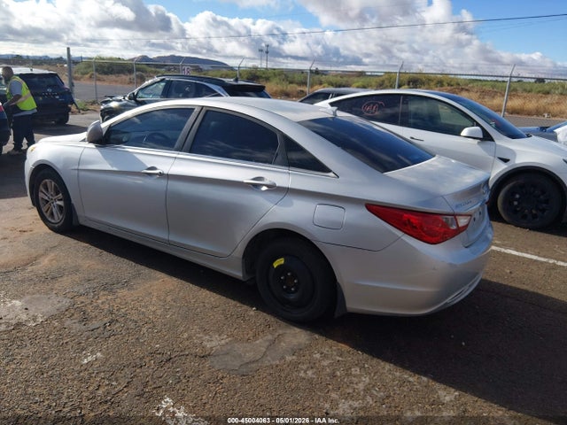 2013 Hyundai Sonata Gls მანქანა იყიდება აუქციონზე, vin: 5NPEB4ACXDH565557, აუქციონის ნომერი: 45004063