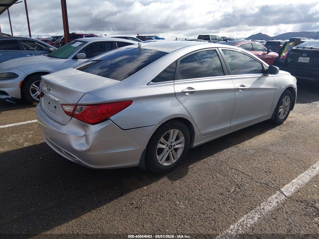 2013 Hyundai Sonata Gls მანქანა იყიდება აუქციონზე, vin: 5NPEB4ACXDH565557, აუქციონის ნომერი: 45004063