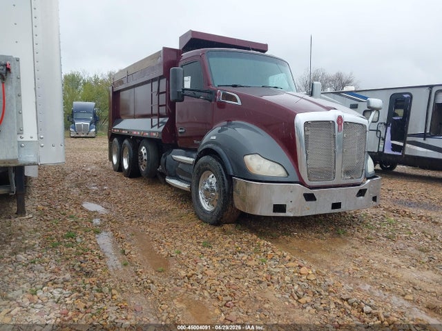 Продажа на аукционе авто 2017 Kenworth T680, vin: 1XKYD49XXHJ157561, номер лота: 45004091