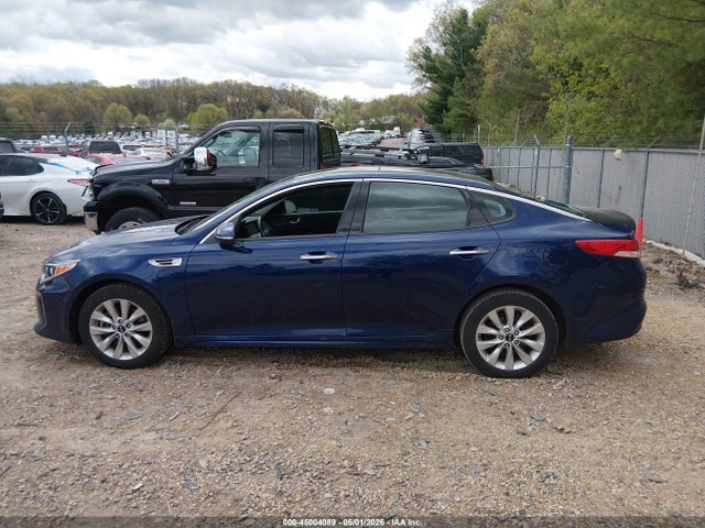 2017 Kia Optima Ex მანქანა იყიდება აუქციონზე, vin: 5XXGU4L37HG154411, აუქციონის ნომერი: 45004089