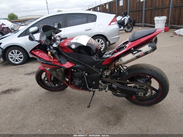 45004177 :رقم المزاد ، JYARN23E2BA009237 vin ، 2011 Yamaha Yzfr1 مزاد بيع