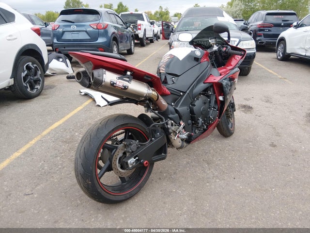 45004177 :رقم المزاد ، JYARN23E2BA009237 vin ، 2011 Yamaha Yzfr1 مزاد بيع