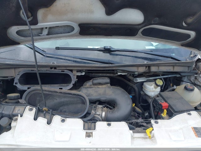 45004235 :رقم المزاد ، 1FTNE1YM8FKA38707 vin ، 2015 Ford Transit-150 مزاد بيع