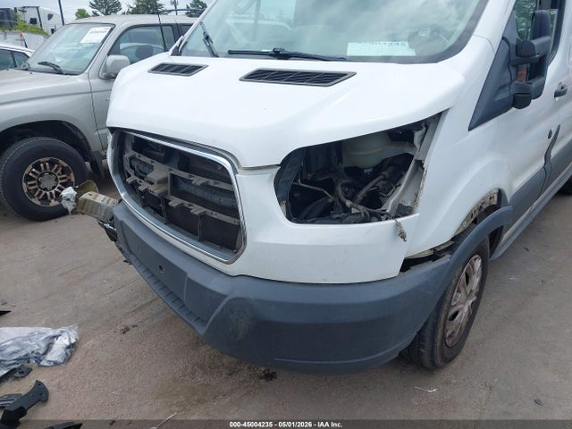 45004235 :رقم المزاد ، 1FTNE1YM8FKA38707 vin ، 2015 Ford Transit-150 مزاد بيع