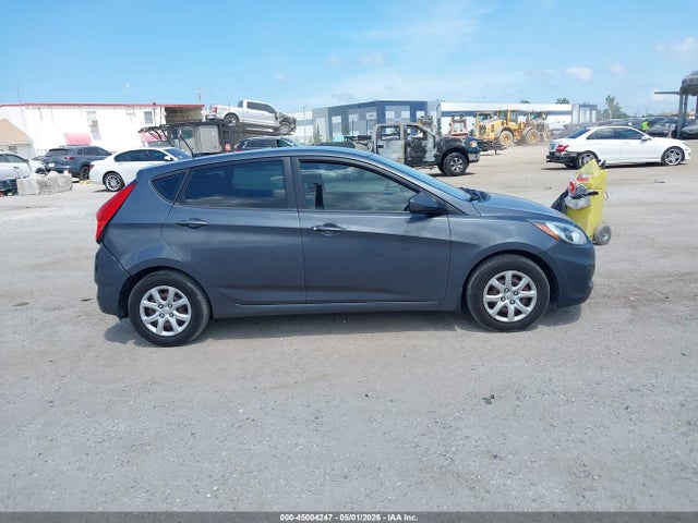 2013 Hyundai Accent Gs მანქანა იყიდება აუქციონზე, vin: KMHCT5AE9DU070196, აუქციონის ნომერი: 45004247